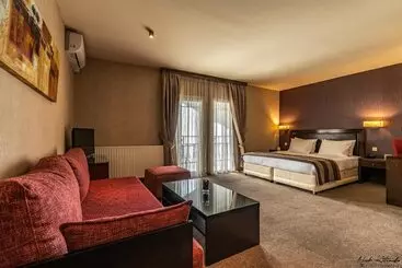 Hotel Avra