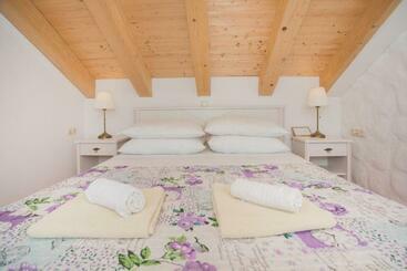 تختخواب و صبحانه Kalpic Suites & Villa