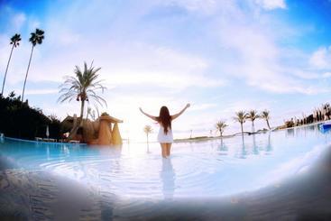 استراحتگاه Janna Sur Mer