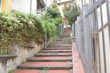 Maison
 Lia Rooms 2