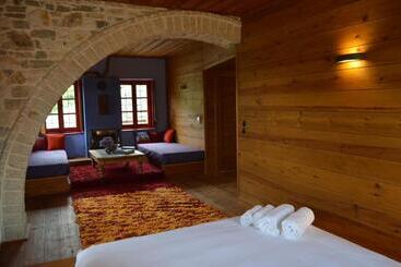 Anemi Country Cottage Inn