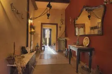 Landhaus El Sumiciu