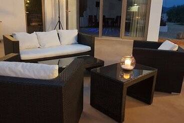 簡易ホテル Artmonia