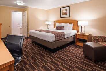 Отель Best Western Plus Ontario Airport & Convention Center