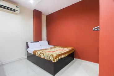 בית מלון כפרי Spot On 48871 Ay