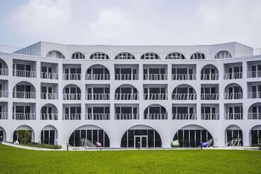 Golden Tulip Fab Hotel New Taipei