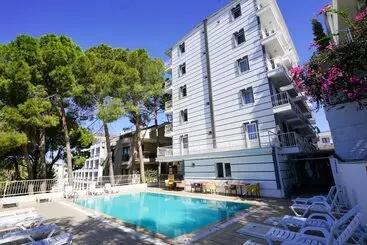 çi̇çek Apart Otel