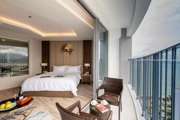 Hotel Parama Apartment Square Central