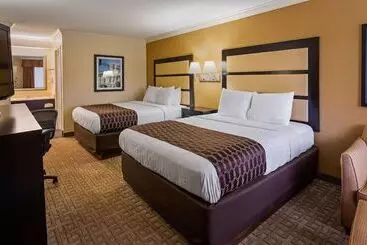 هتل Best Western Inn & Suites