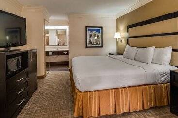 هتل Best Western Inn & Suites Of Macon