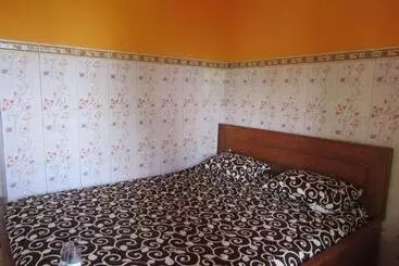 Hotel Losmen Kinasih Puncak & Gazebo Pandang