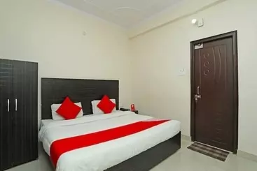 Hotel Ananta Inn