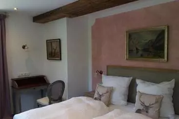 Pension Die Schlafende Goass   Pub Und Gästehaus