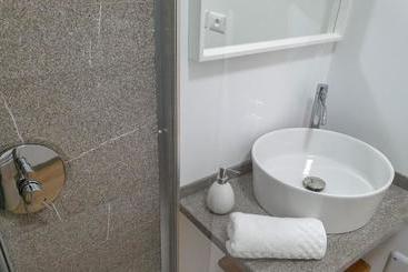 Pensjonat Borgo Di Ponte Holiday Apartments & Rooms