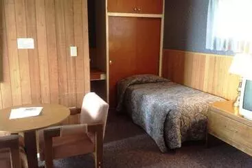 酒店 Bridgeport Inn