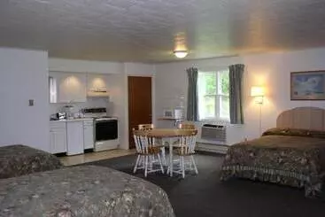 فندق على الطريق Birchwood Inn