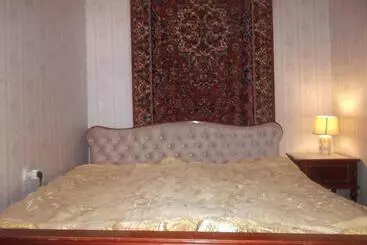پانسیون Stone House