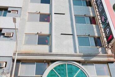 هاستل Joy Garden