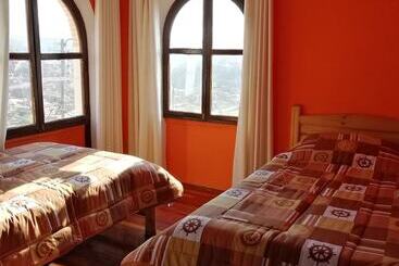 تختخواب و صبحانه Casa Treveris Non Profit Hostel