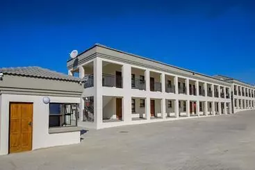 Majatalo Zimbali Heights  Krokodil Avenue