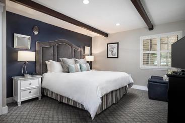 酒店 Candle Light Inn