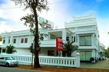Kallada Hotels