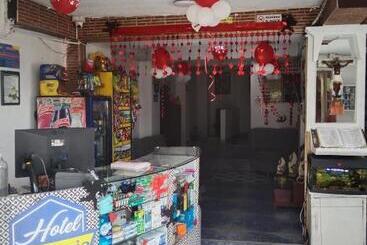 هتل کپسول Armenia Center