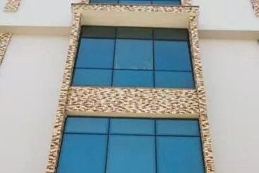 هتل El Mena Beach