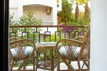 Hotel Pharos Boutique