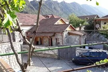 پانسیون Kapana