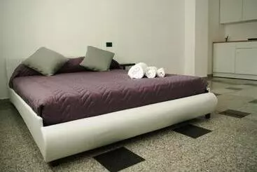 هتل آپارتمان Business Home Piazza Cesare Battisti B&b Residence