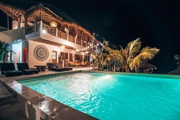 호텔 Mohini Komodo Resort