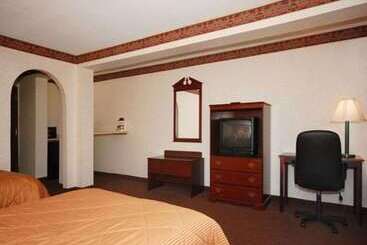 فندق Quality Inn & Suites Tarboro  Kingsboro
