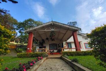 The Birdhouse Backpackers Hostel
