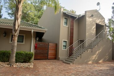 پانسیون Clifton Corner Guest House