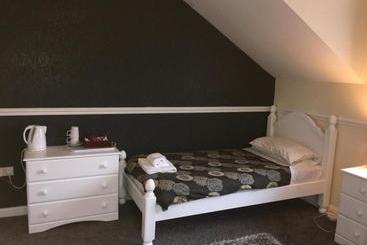 Bed and Breakfast Lake Lounge Rooms