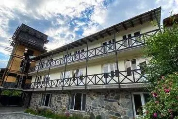Pensão Family Hotel Kala