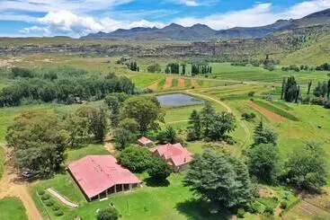 Majatalo St Fort Farm Guesthouse