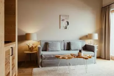 Huoneistohotelli Villa Flora Mountain Lodges