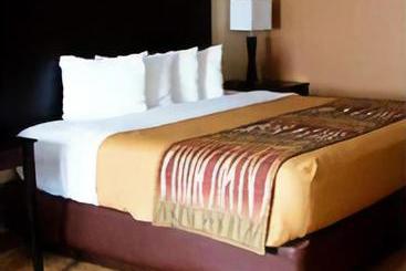 בית מלון כפרי Chieftain Conference Center