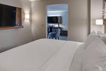 هتل Courtyard By Marriott Nashville Vanderbilt West End
