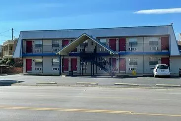 Hotelli Delux Inn Cleburne