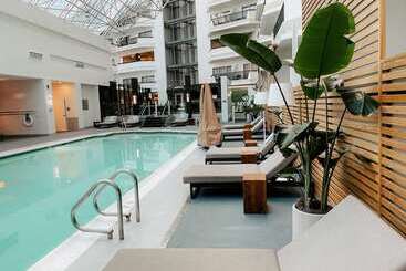 בית מלון כפרי Hilton Boston/ Woburn