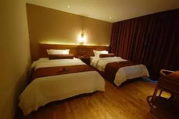 Hotel James Joyce Coffetel Lushan Scenic Spot Guling Street Branch