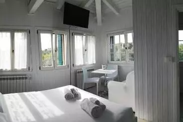 پانسیون Junior Suites Venezia