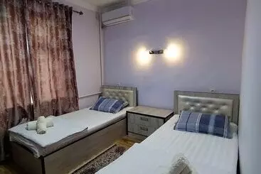تختخواب و صبحانه Orom Guest House