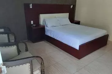 Hotel Oyo 1698  Juma Eluk
