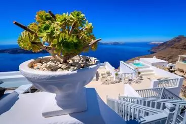 پانسیون Iriana Suites