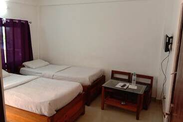 هتل Thuenpa Puenzhi