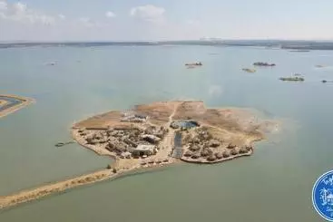 Taghaghien Island Resort